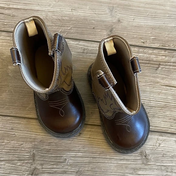 Baby Deer | Round Toe Western Boot | Size: 4 (Toddler) - Picture 4 of 6
